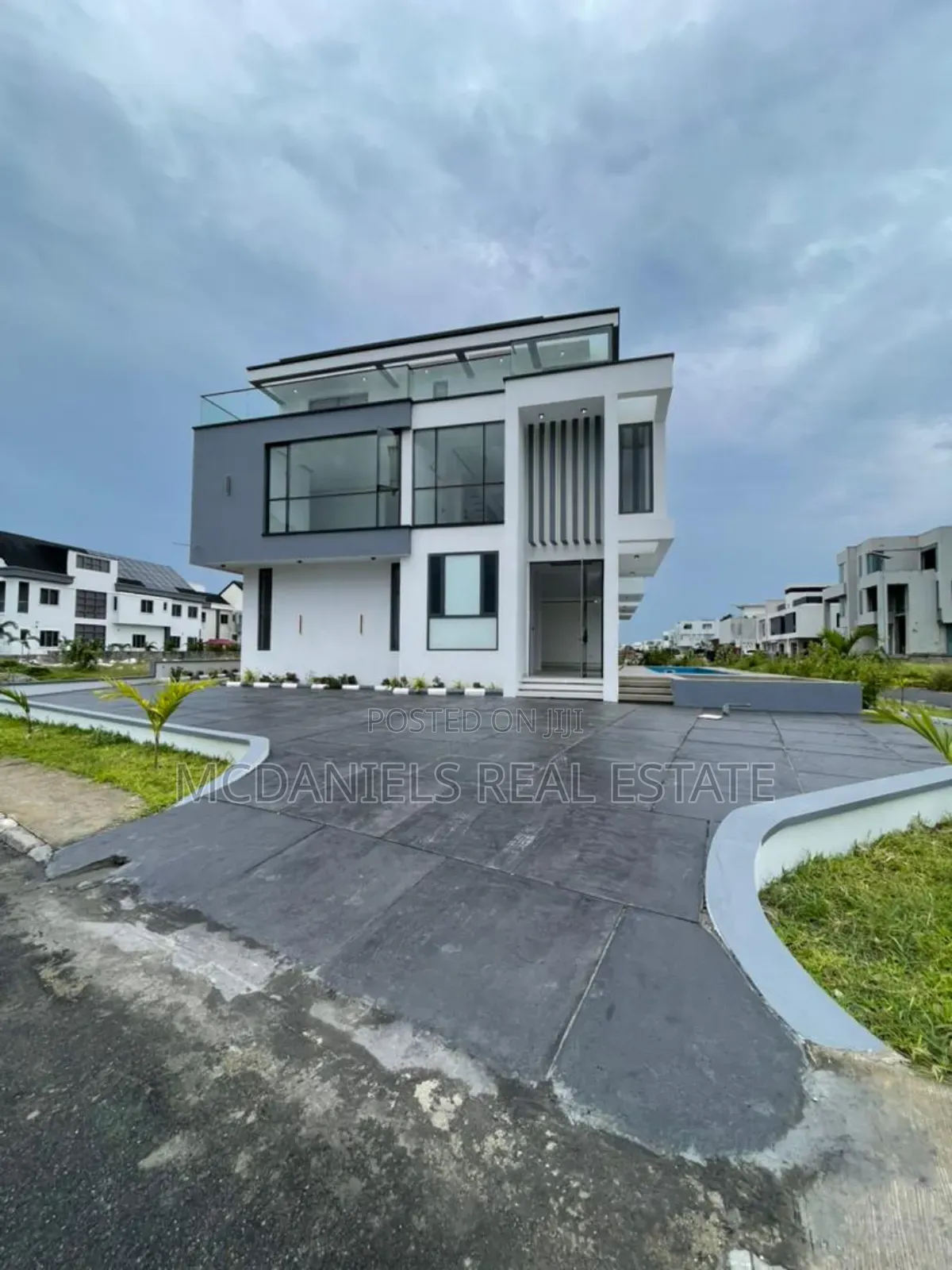 5bdrm Duplex in Lekki, Ikate for sale