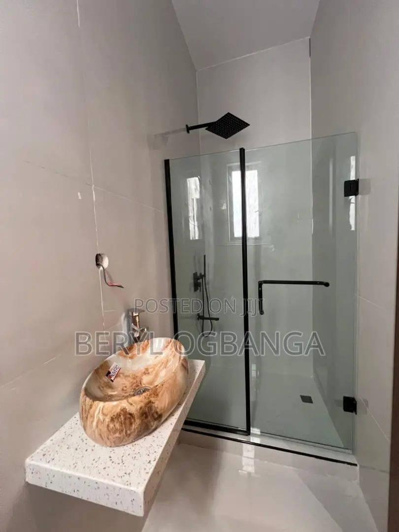 5bdrm Duplex in Ado / Ajah for sale