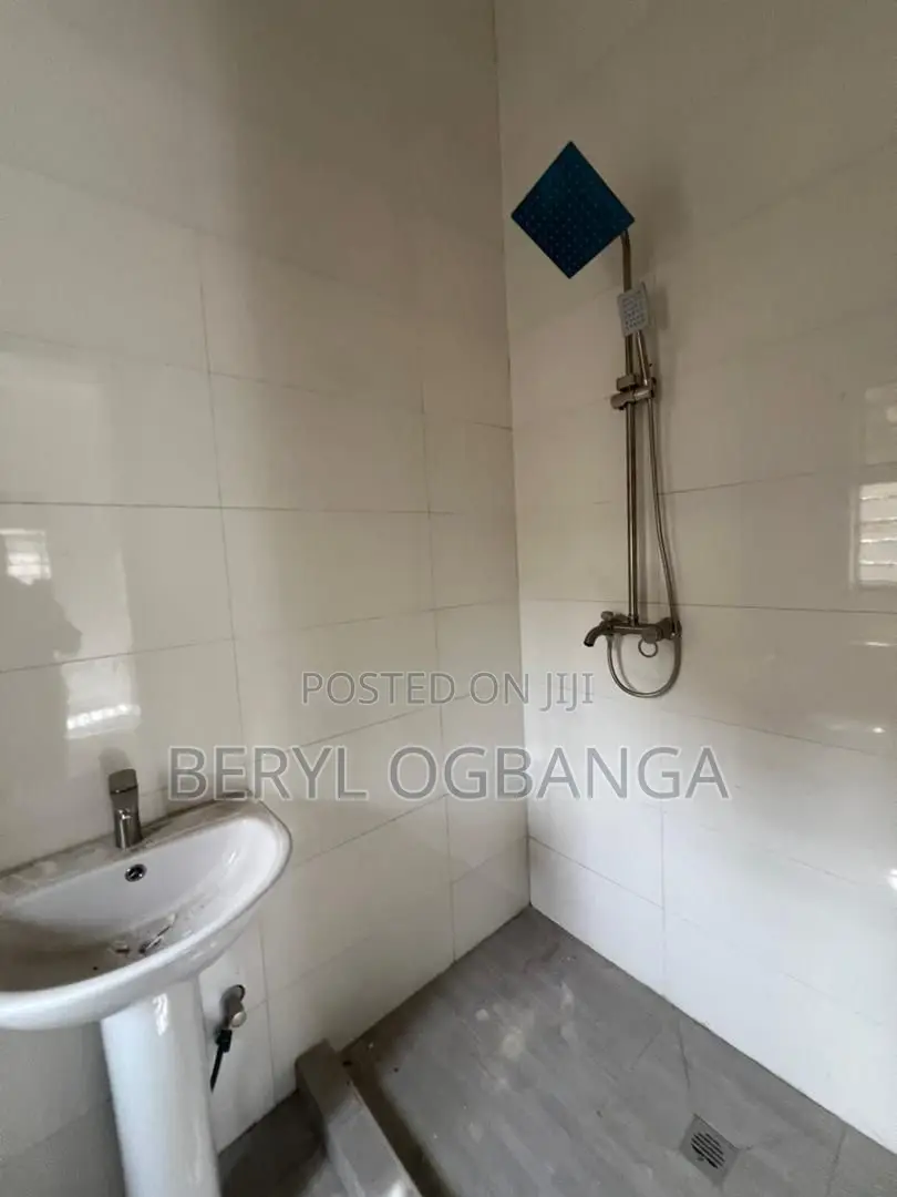 2bdrm Apartment in Abraham Adesanya Estate for sale