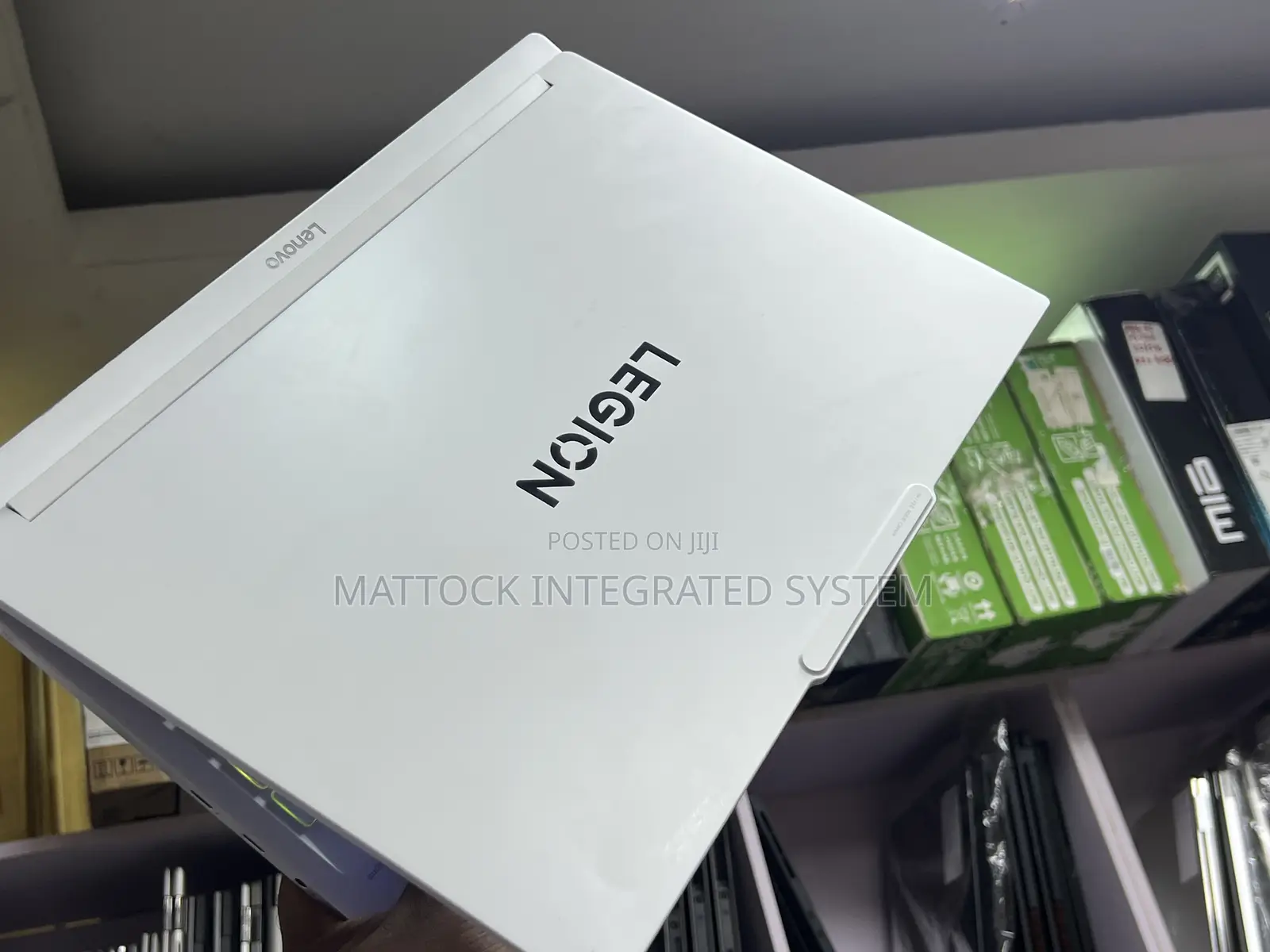 Laptop Lenovo Legion Pro 7 16GB Intel Core Ultra 9 SSD 1T