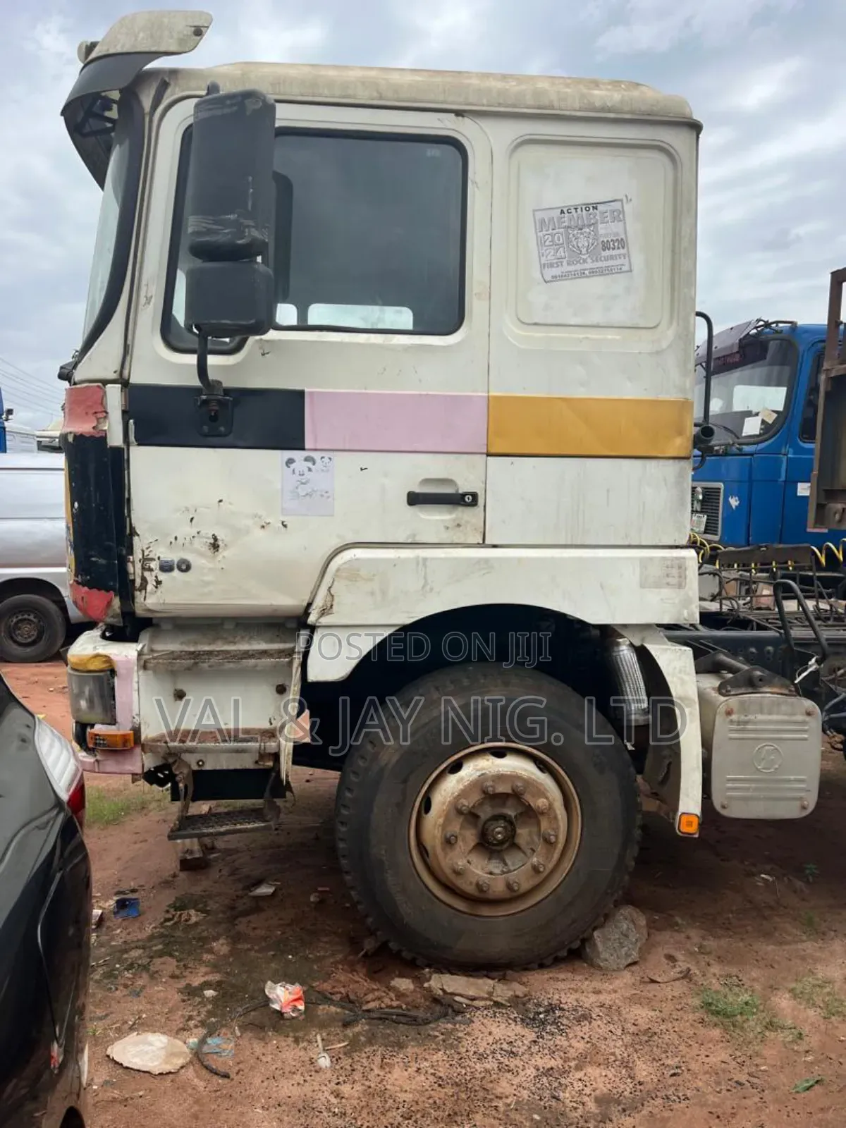 Sharman Truck Head With 3 Axles Half-Body Trailer Back -Company Use