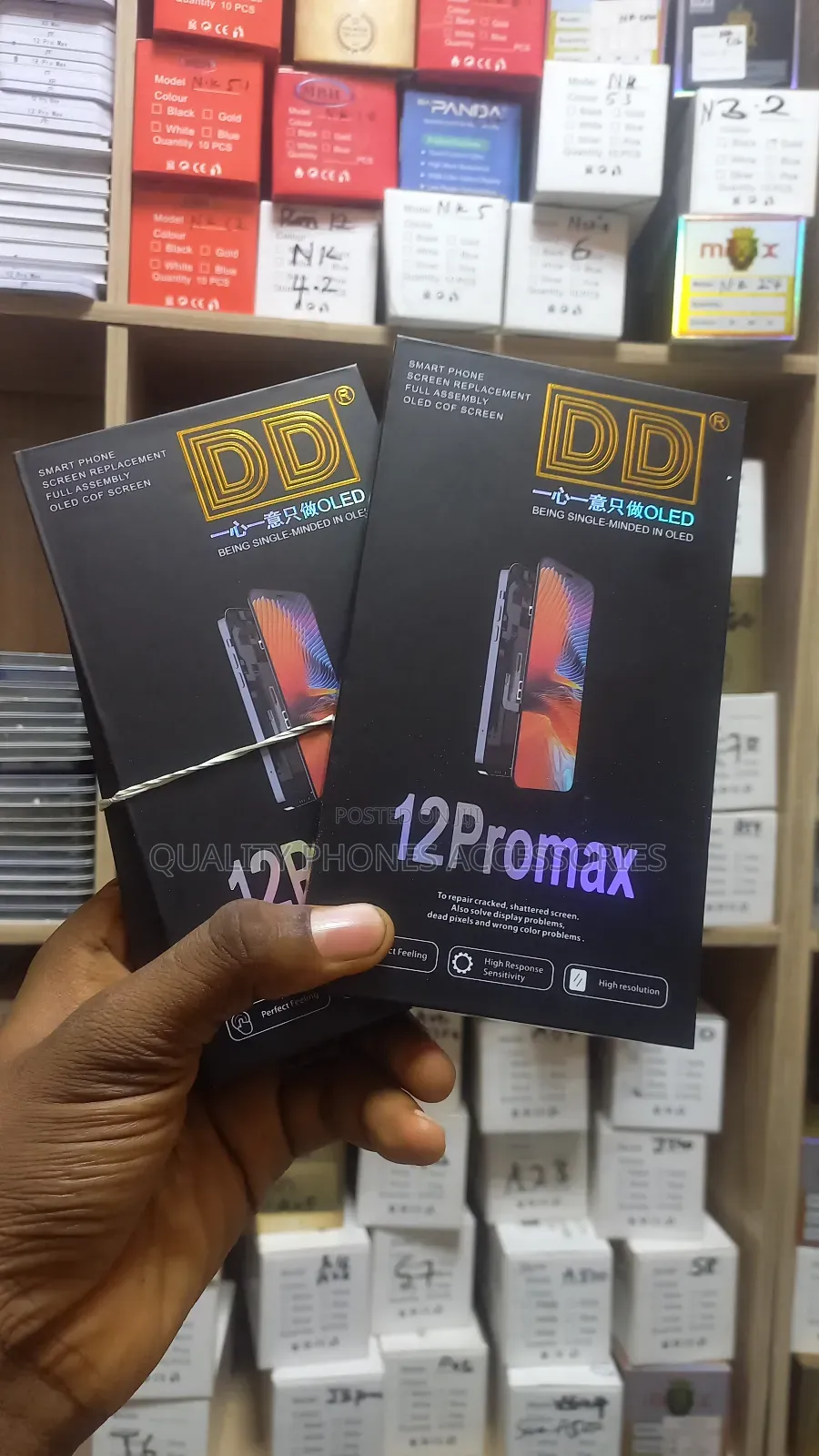 12 Pro Max Screen Quality Standard