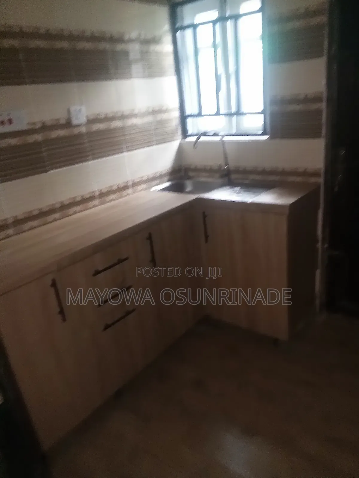 1bdrm Room & Parlour in Ologuneru for rent