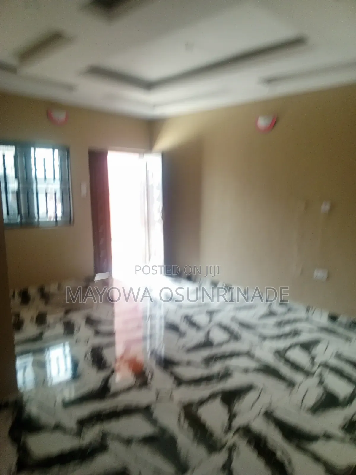 1bdrm Room & Parlour in Ologuneru for rent