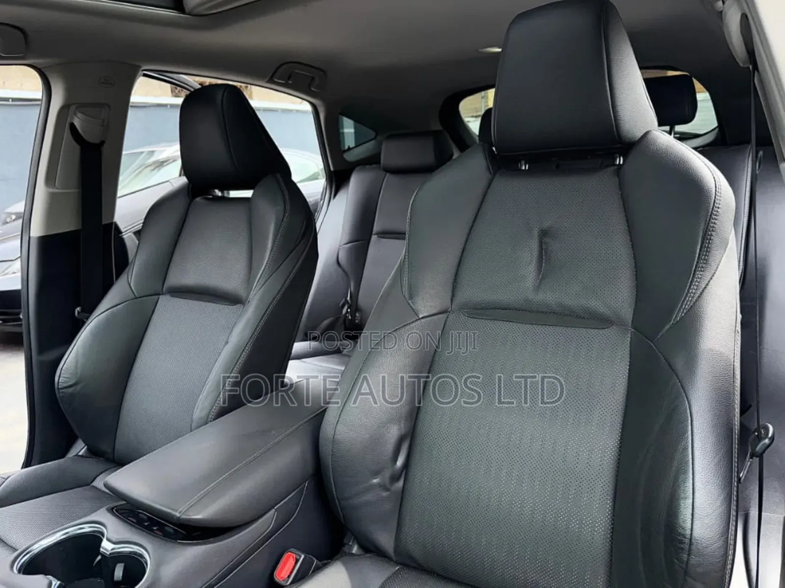 Toyota Venza Limited AWD 2024 Black