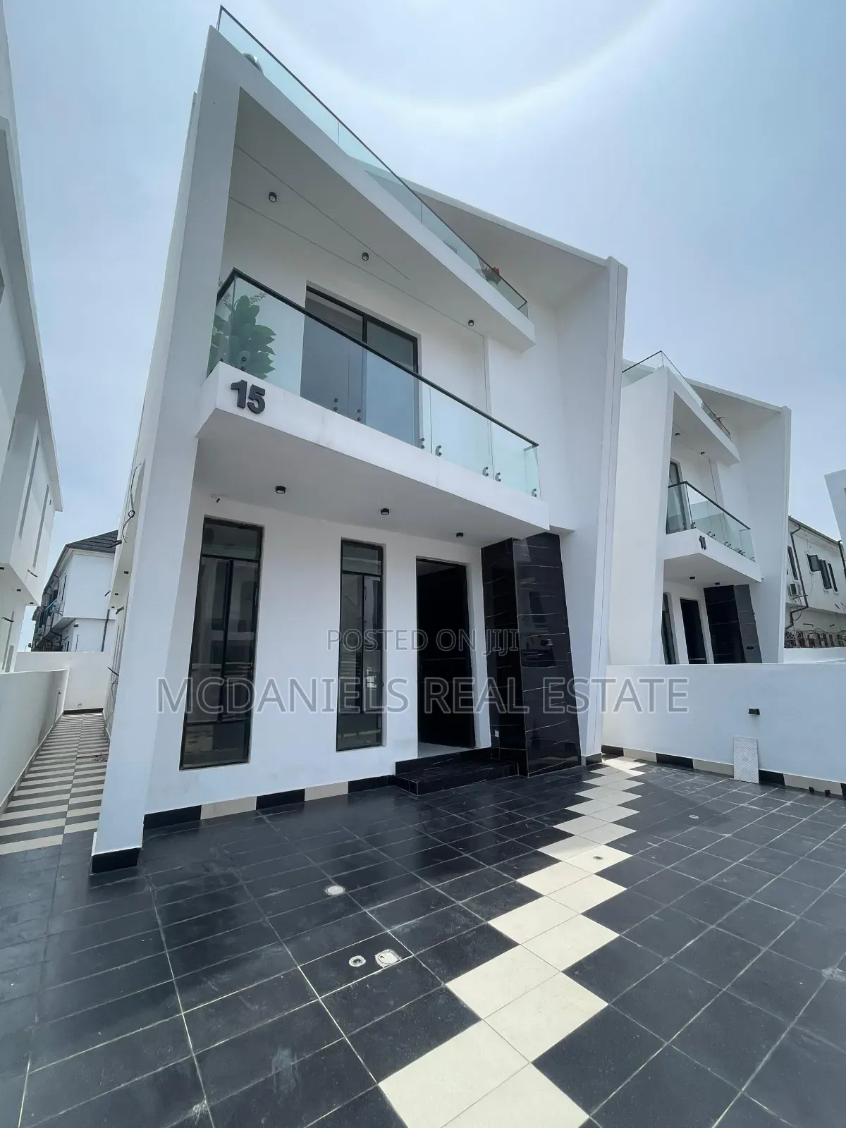 4bdrm Duplex in Orchid Lekki Lagos for sale