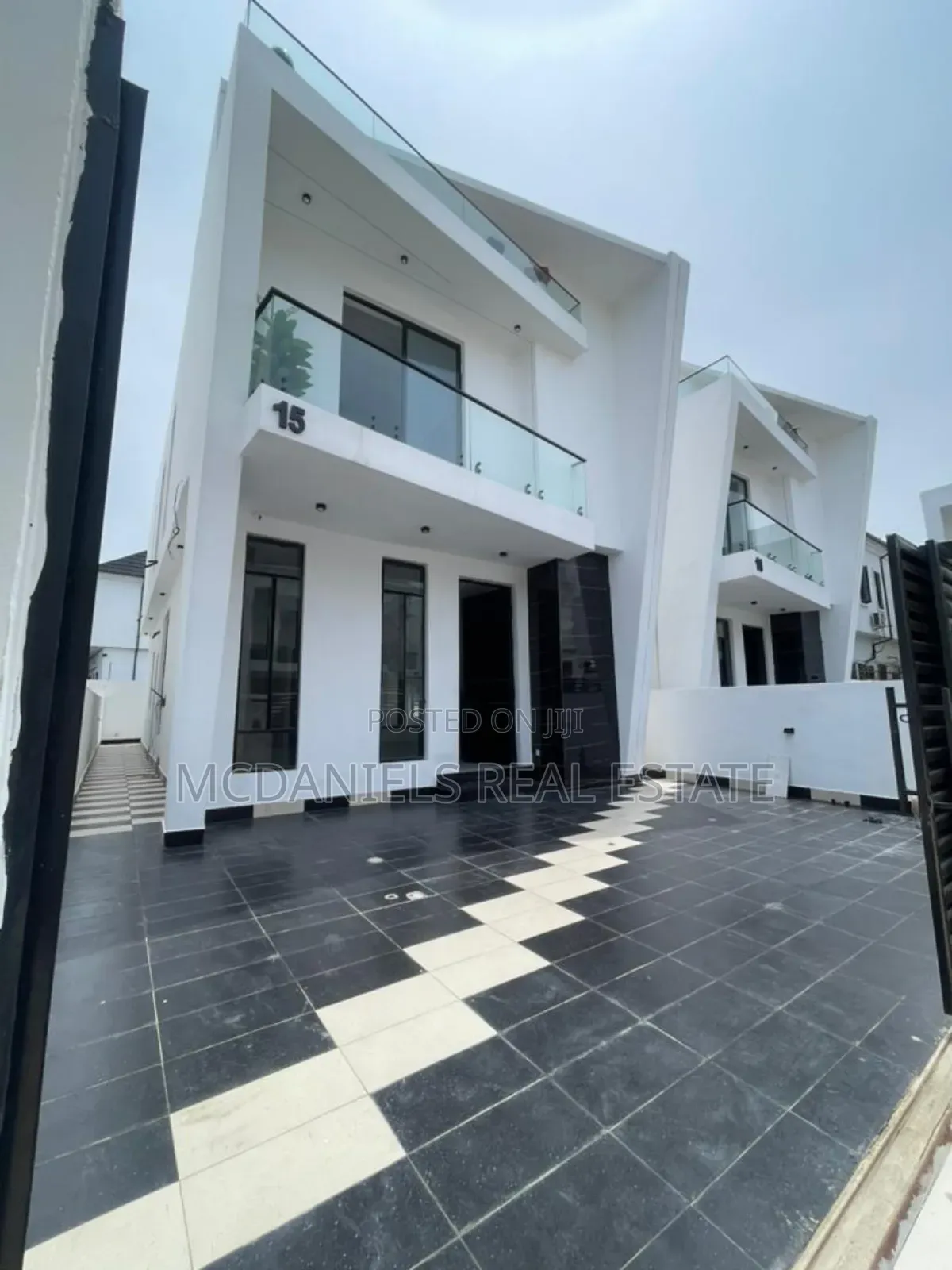 4bdrm Duplex in Orchid Lekki Lagos for sale