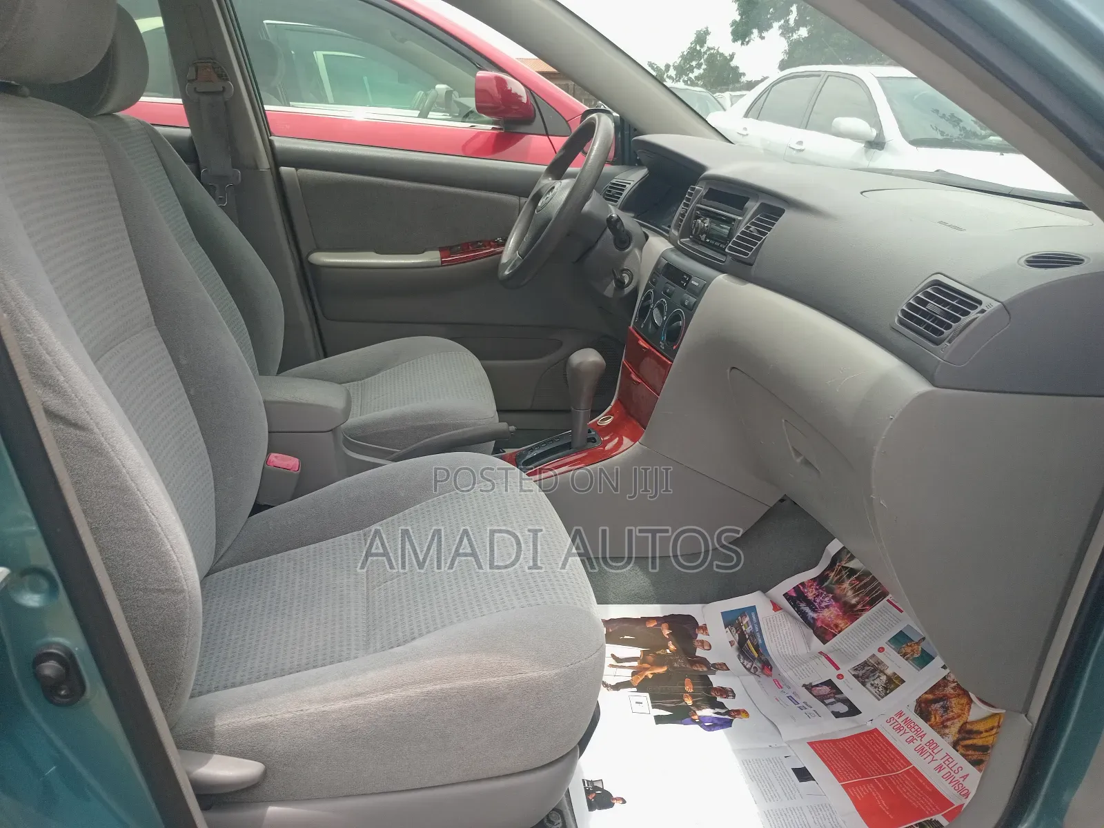 Toyota Corolla LE 2005 Ivory