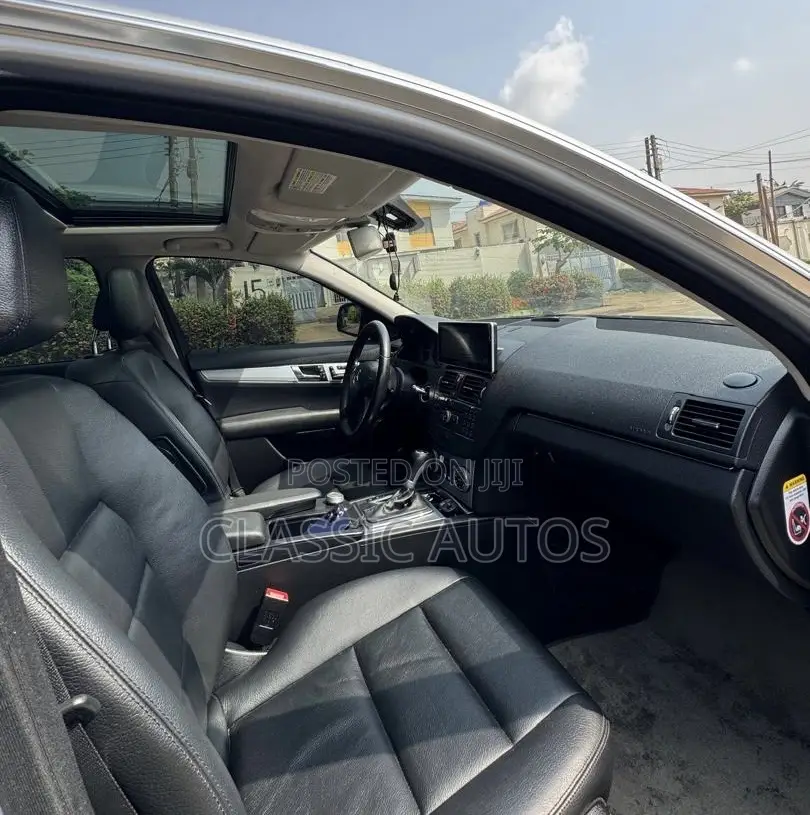 Mercedes-Benz C300 2008 Silver