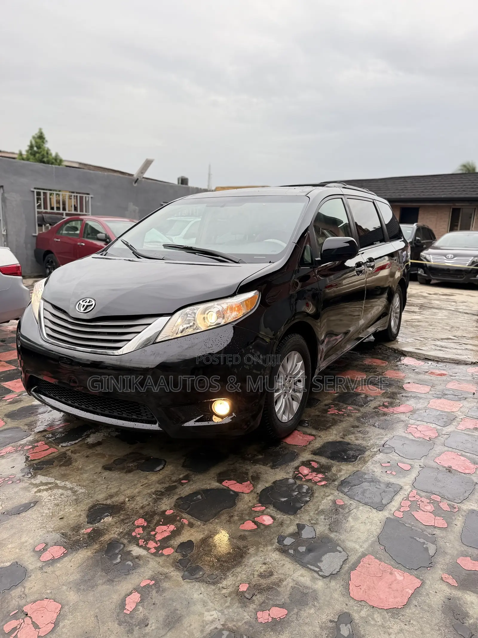 Toyota Sienna XLE 7 Passenger 2010 Black