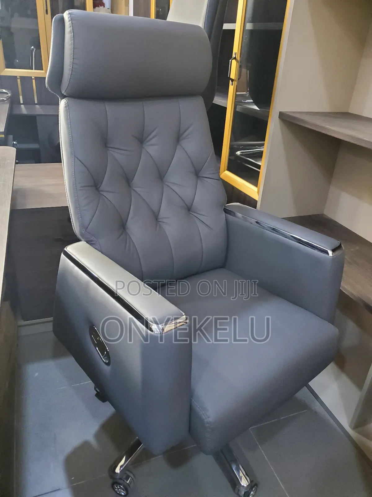 Super Executive Swivel Chair