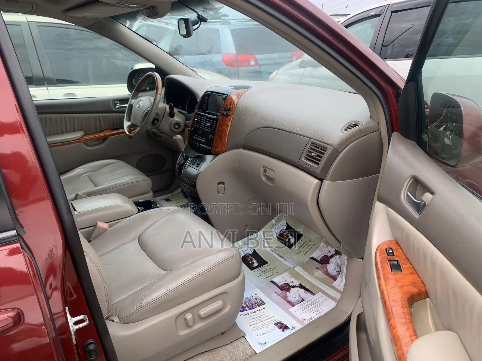 Toyota Sienna 2008 Red