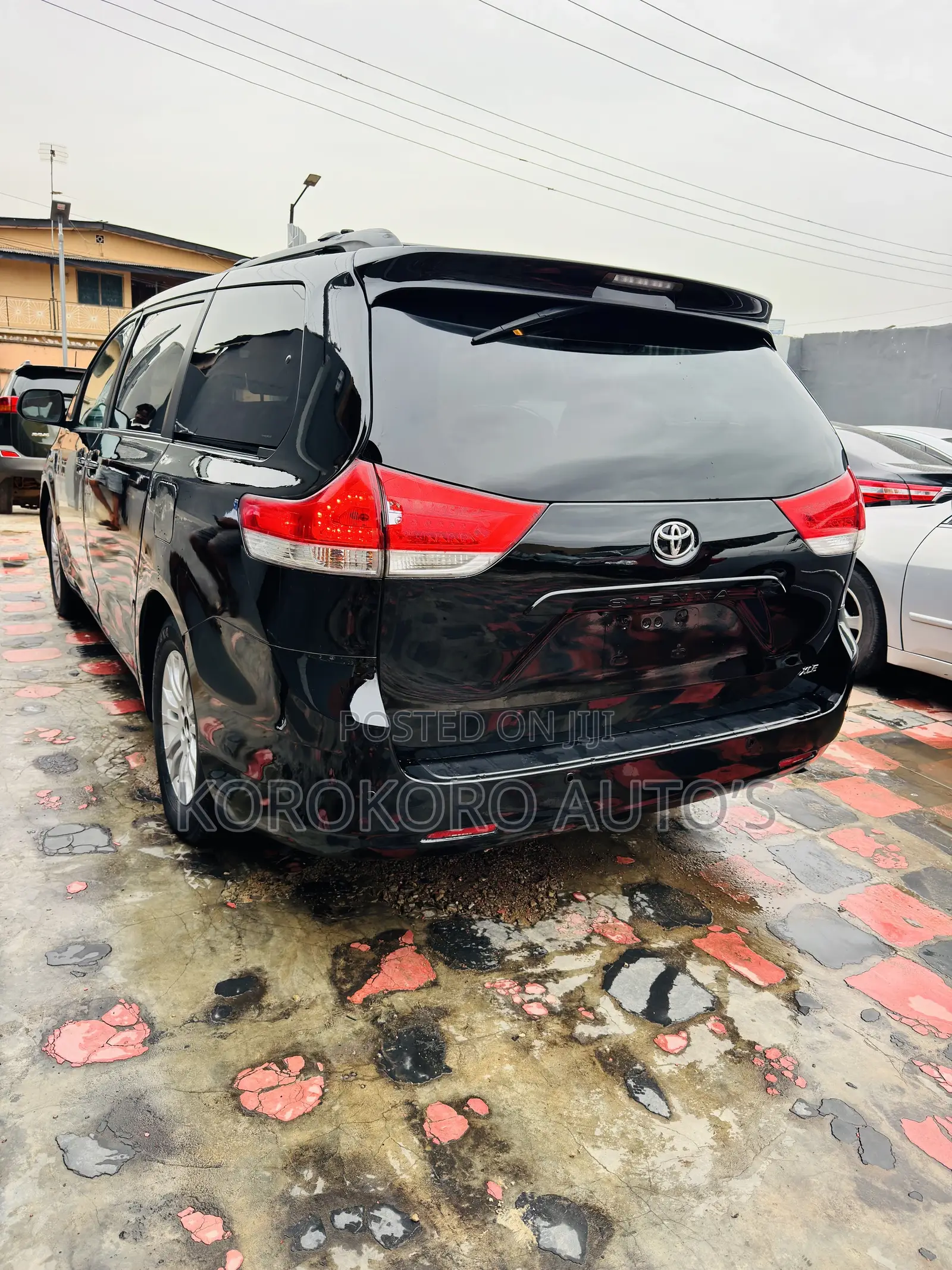 Toyota Sienna XLE 7 Passenger 2010 Black