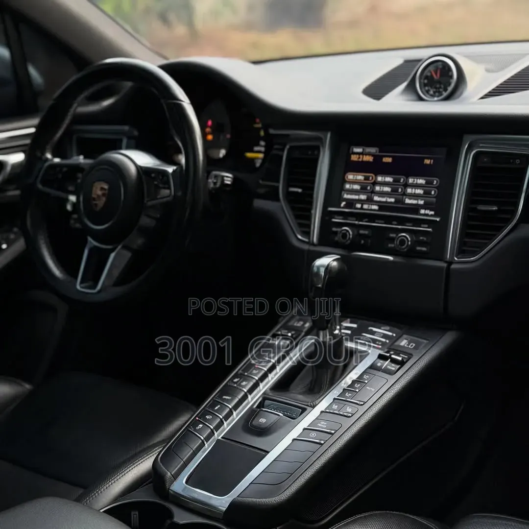 Porsche Macan 2017 Silver