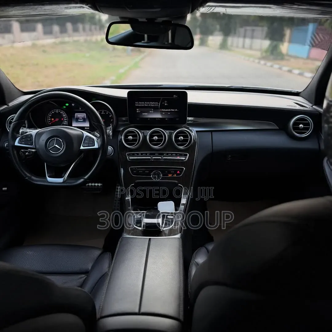Mercedes-Benz C400 2016 Silver
