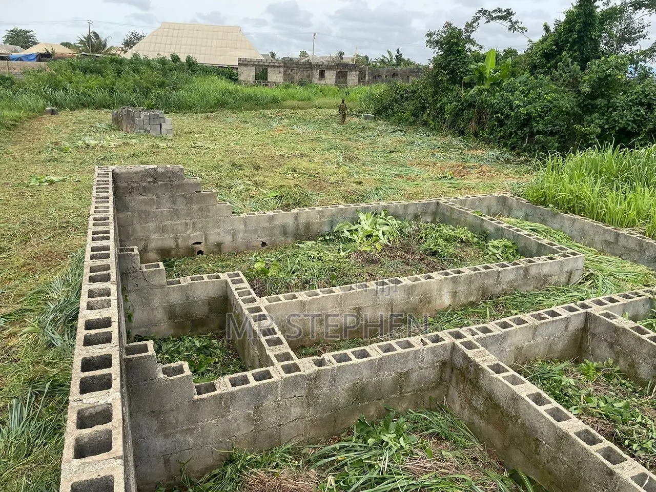 Full Plot of Land With 3 Bedrooms Foundation for Sale in Adamo Ikorodu