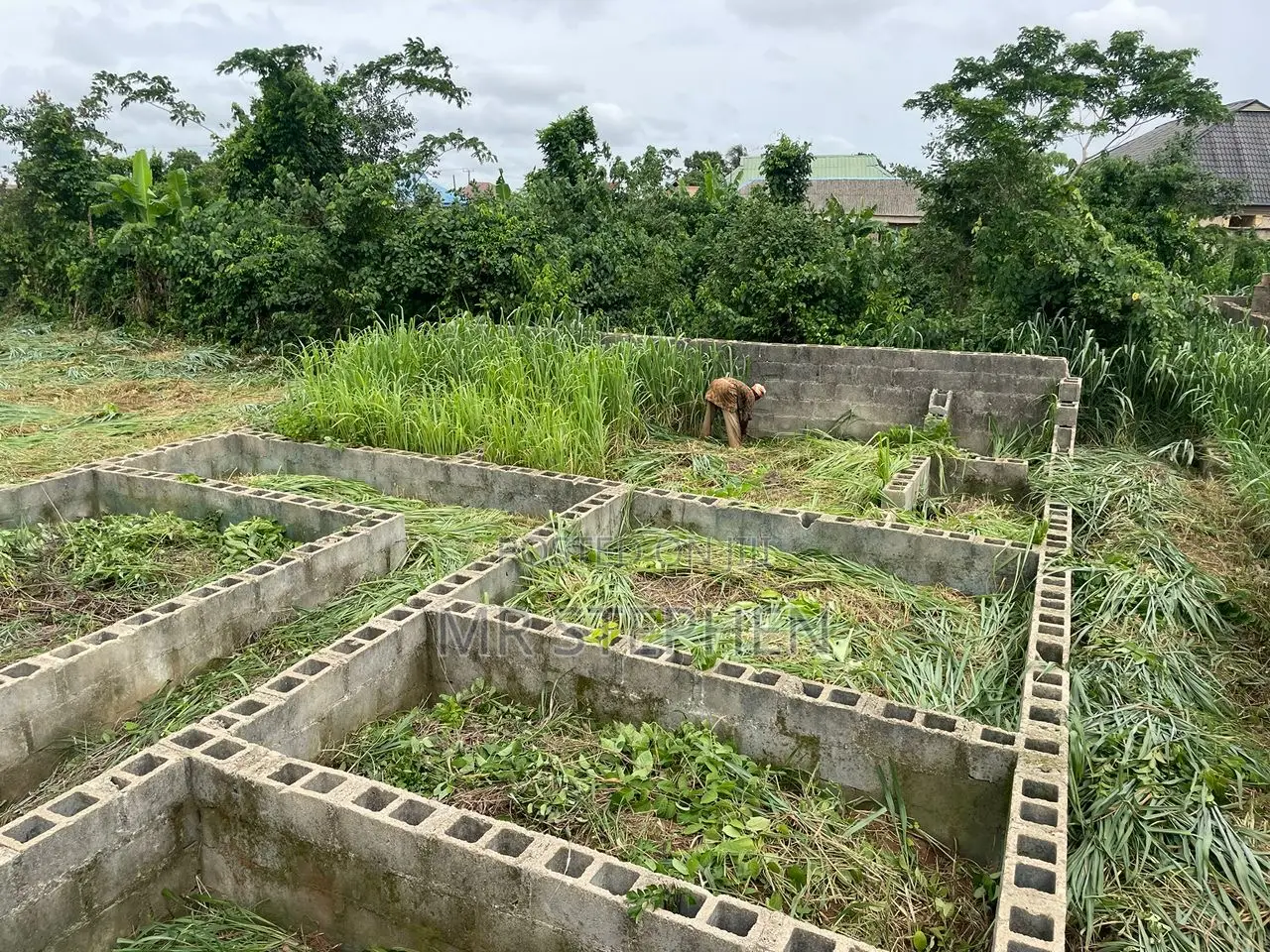 Full Plot of Land With 3 Bedrooms Foundation for Sale in Adamo Ikorodu