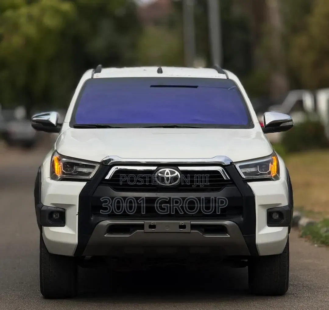 Toyota Hilux Revo Smart Cab Deisel 2.8 AWD 2021 White
