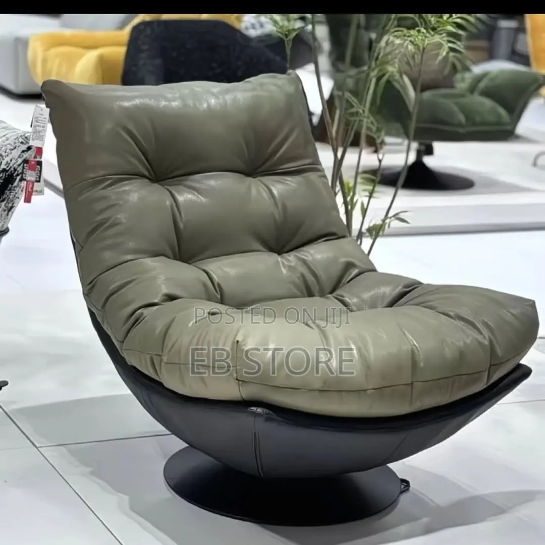 Luxury Swivel Lounge Chair – Soft Life Statement Seat