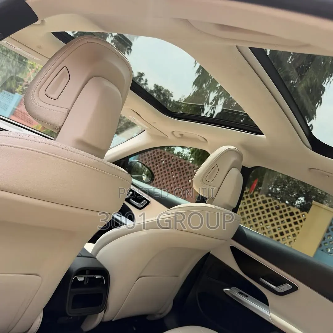 Mercedes-Benz E350 2025 Black