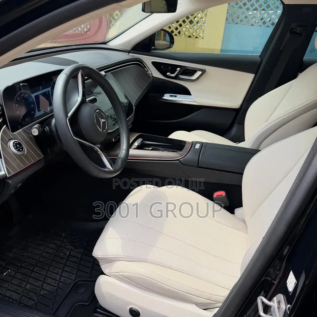 Mercedes-Benz E350 2025 Black