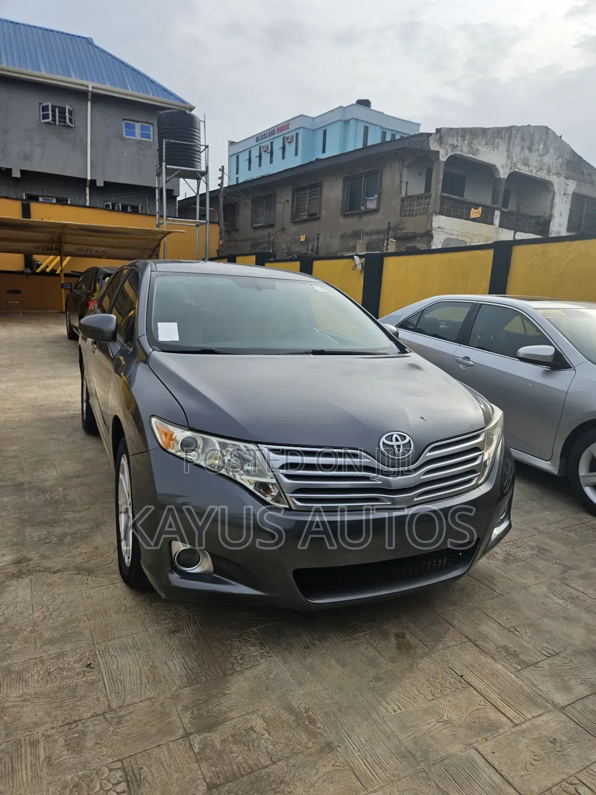 Toyota Venza LE 2011 Gray