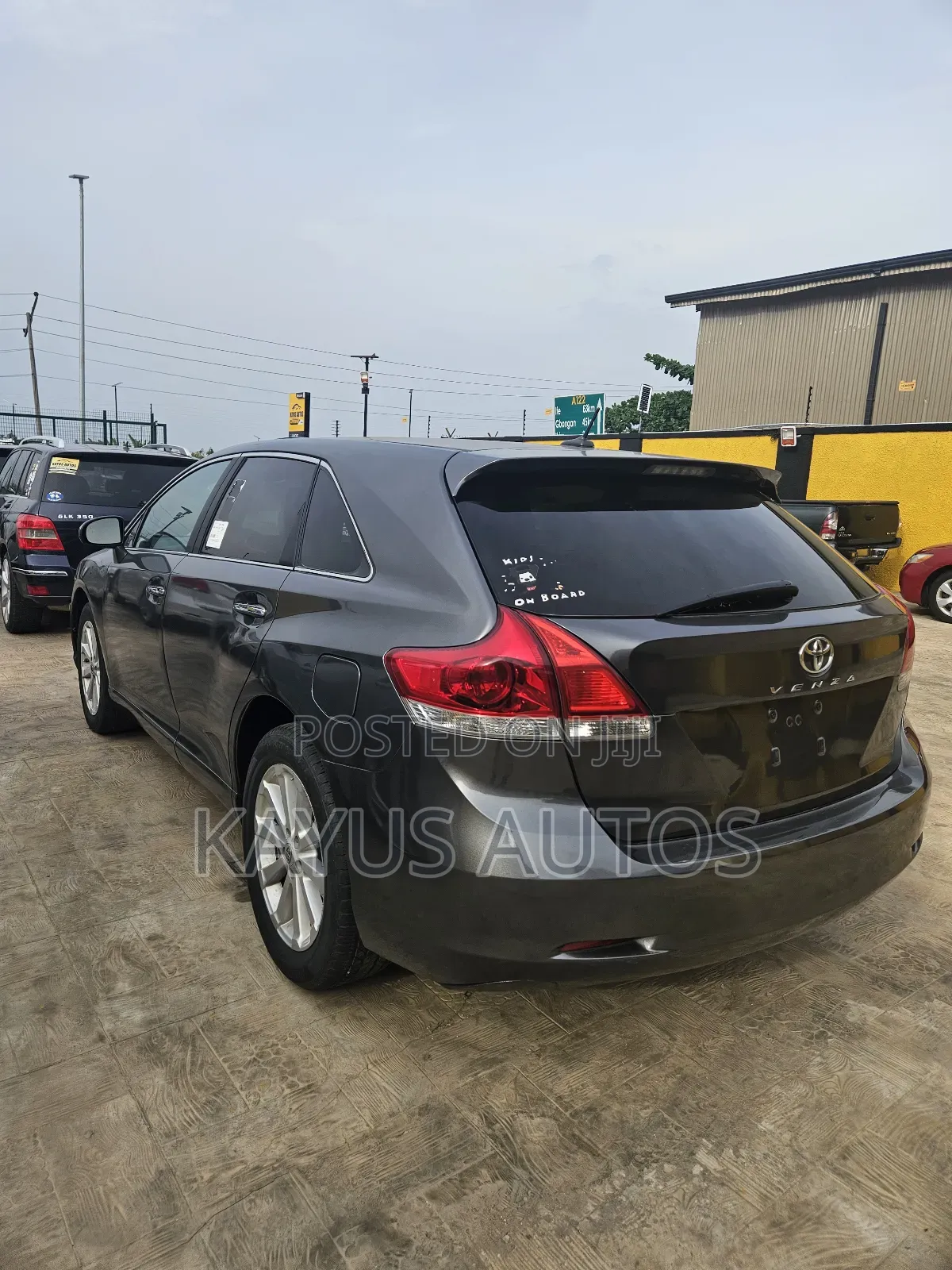 Toyota Venza LE 2011 Gray
