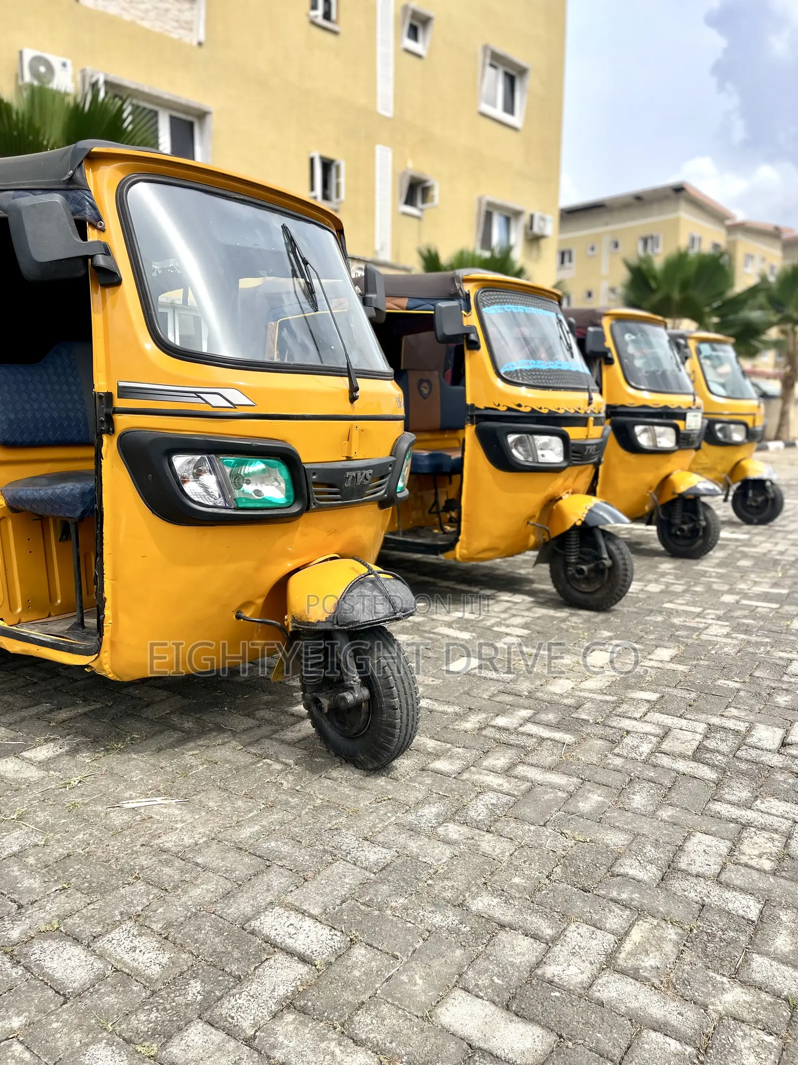 TVS King Deluxe Plus iTouch Start 2024 Yellow
