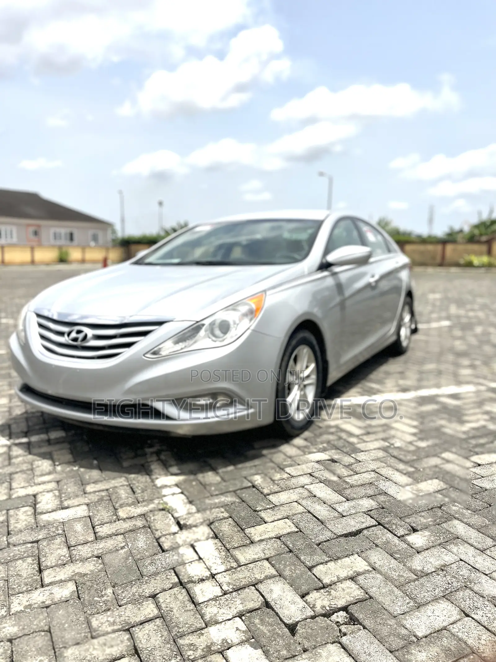Hyundai Sonata Limited Sedan FWD (2.4L 4cyl 6A) 2012 Silver