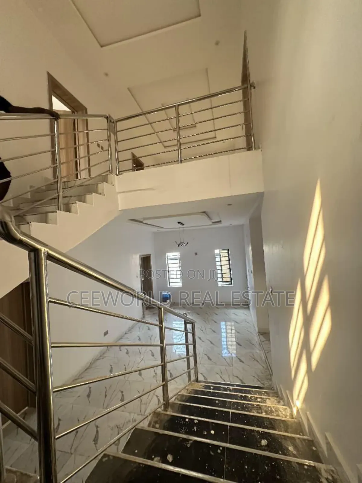 4bdrm Duplex in Chief Lateef Oyelade, Oluyole Estate for sale