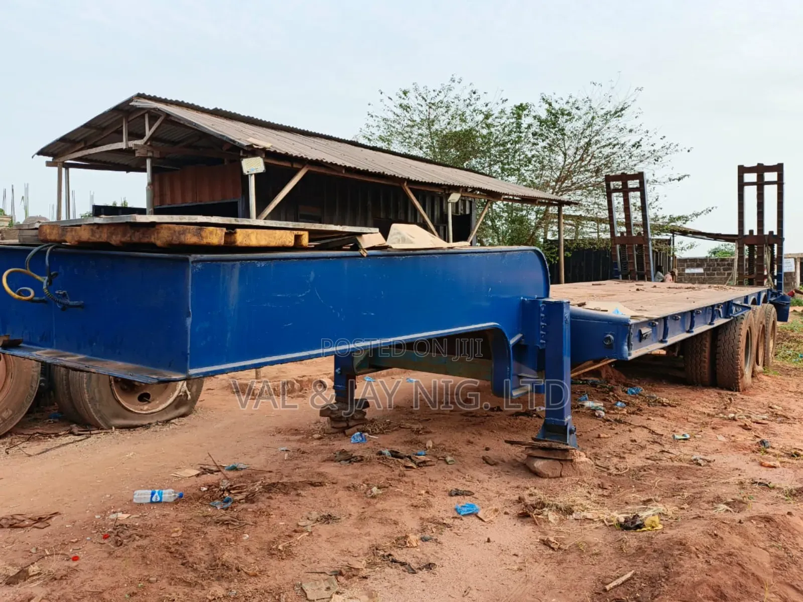 100 Tons 3 Axles Lowbed - Company Use