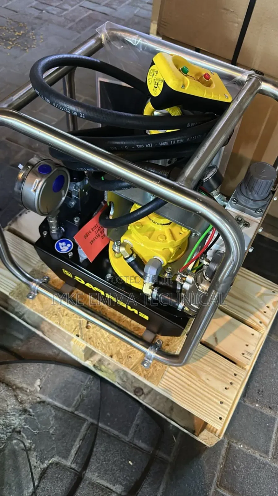 Enerpac Powapak Air Hydraulic Torque Wrench Pump Two Speed Za4-Qr0p