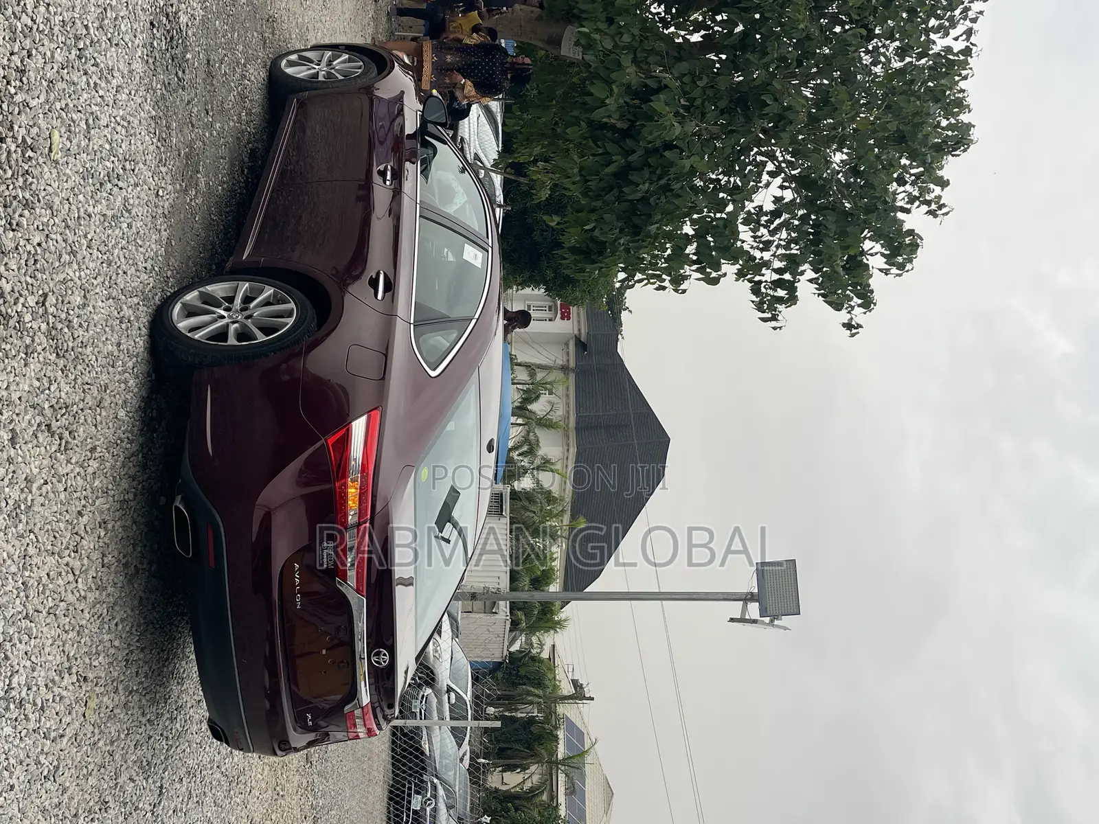 Toyota Avalon XLE FWDSedan (3.6L 6cyl 6A) 2016 Maroon