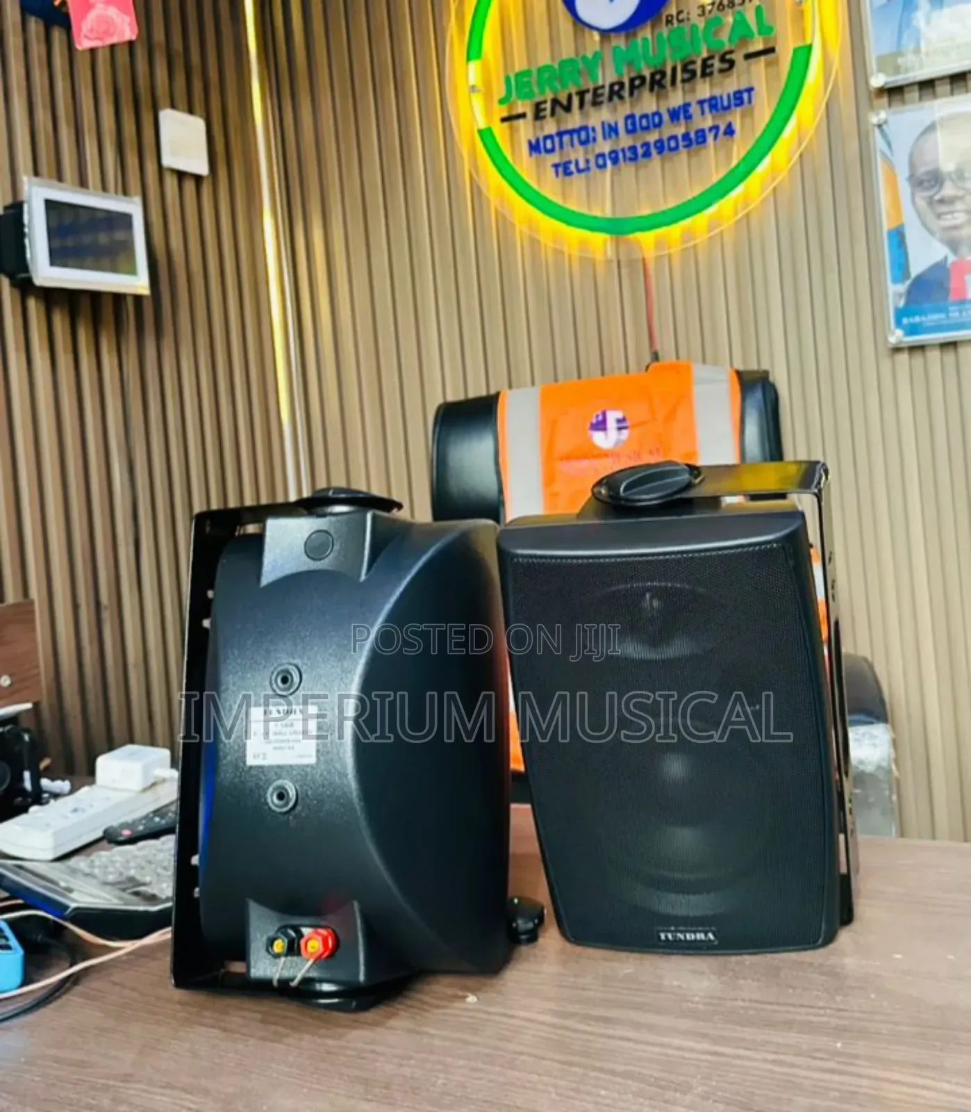 Hanging Speaker for Pool Garden Home Etc