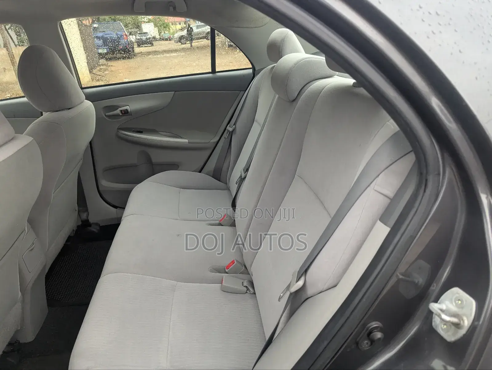 Toyota Corolla LE 4dr Sedan (1.8L 4 cyl 4A) 2009 Gray