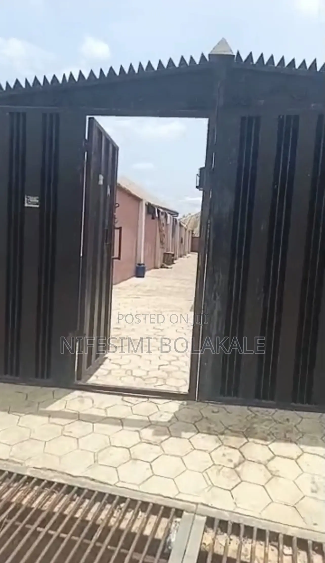 13bdrm Block of Flats in Apete, Eleyele for sale