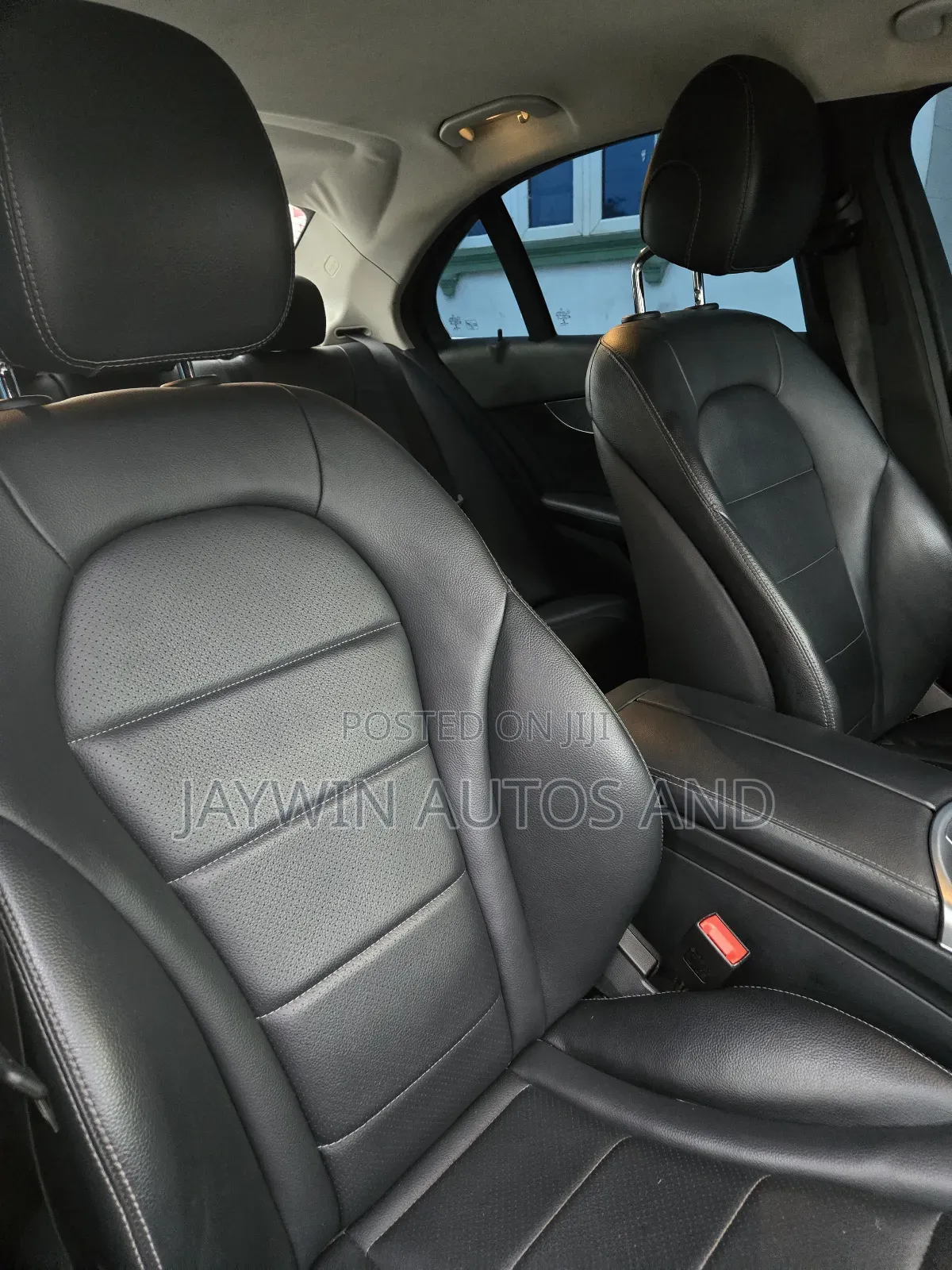 Mercedes-Benz C300 Base Sedan RWD (2.0L 4cyl 7A) 2016 Black