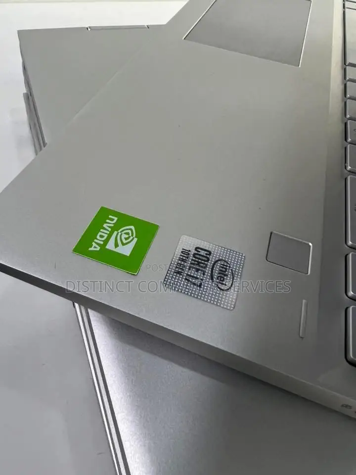 Laptop HP Envy 15-ep0xxx 16GB Intel Core i7 SSD 512GB