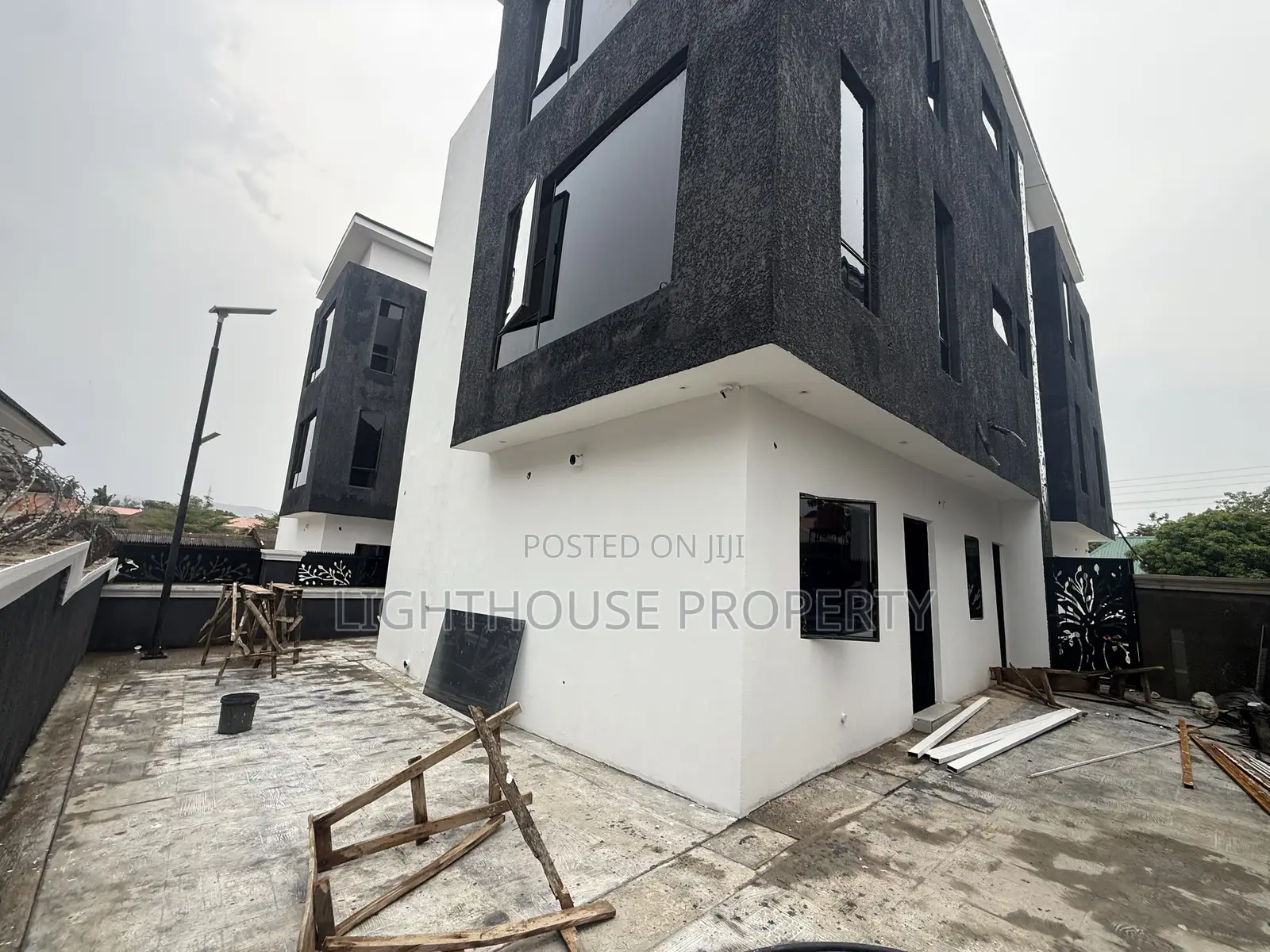 5bdrm Duplex in Gwarinpa By Hmedix for rent