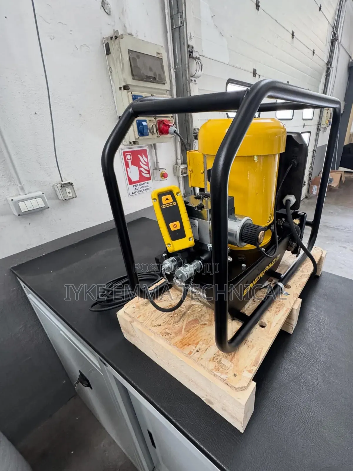 Enerpac Ze5208tw-QHR Electric Hydraulic Torque Wrench Pump Unit