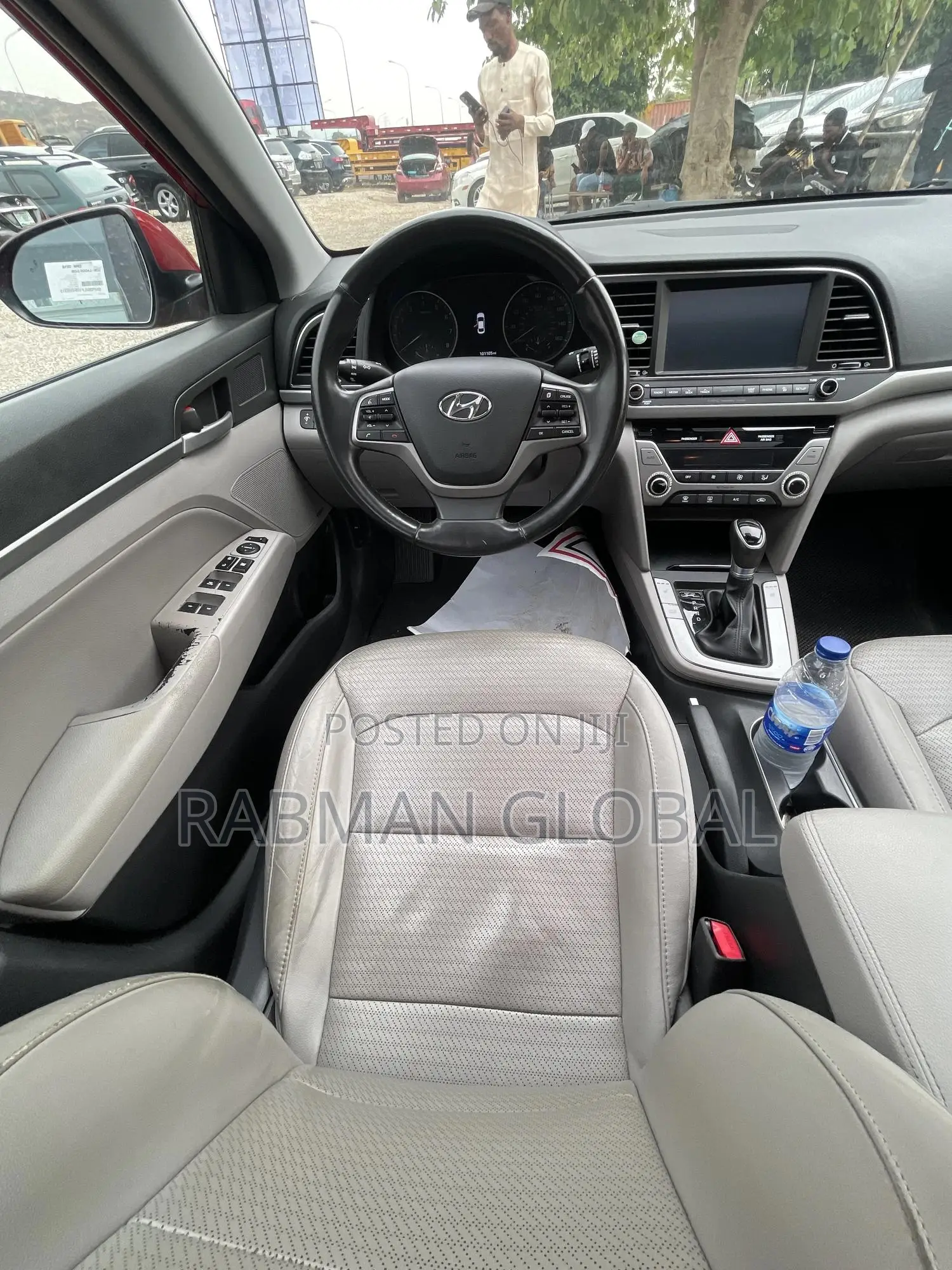 Hyundai Elantra Limited Sedan FWD (2.0L 4cyl 6A) 2017 Brown