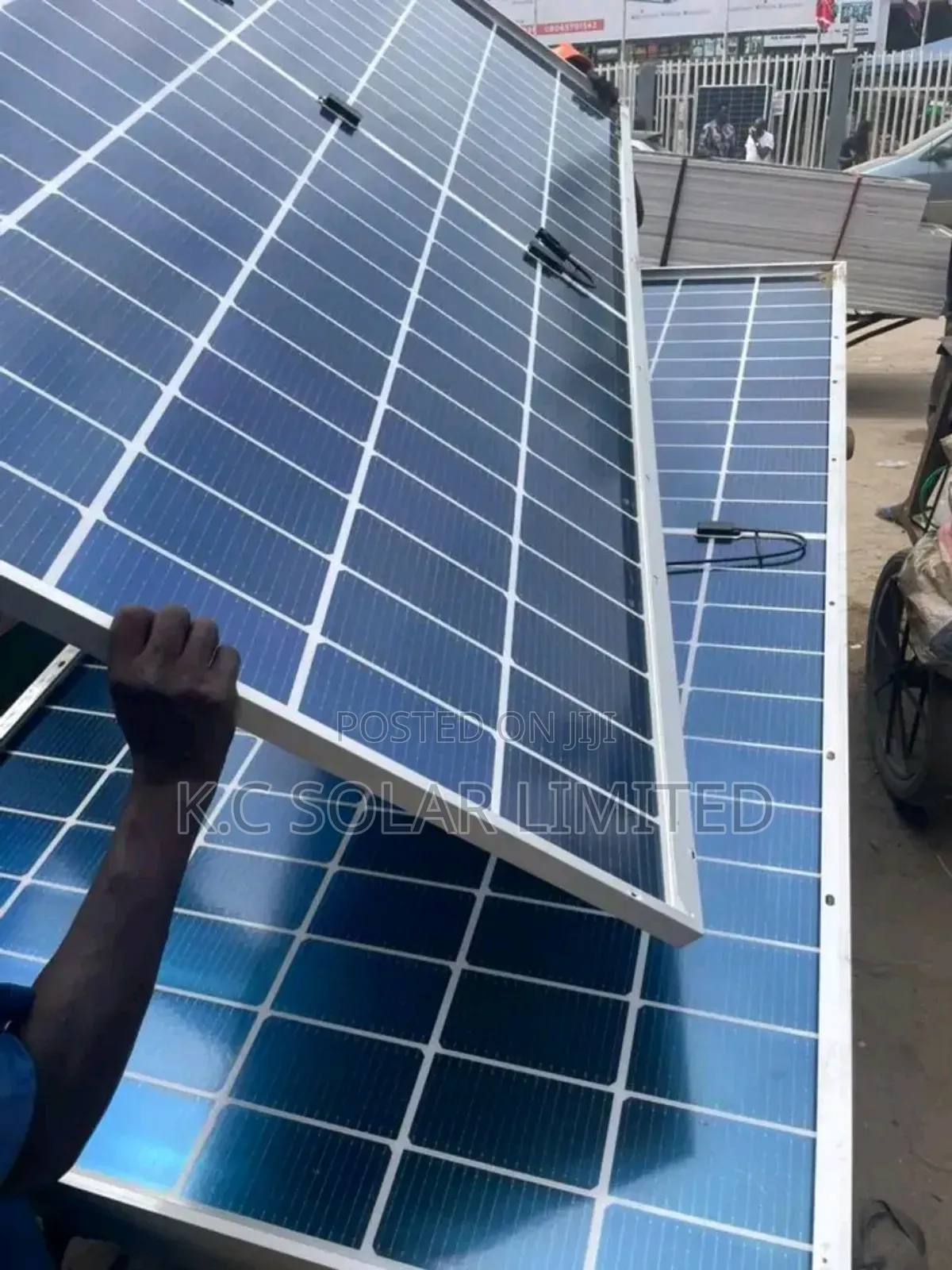 600w Half -Cut Jinko Solar Panel