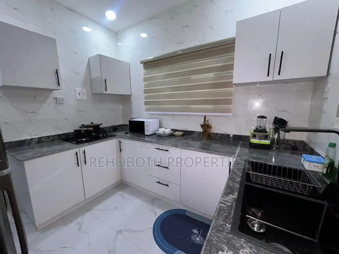 Furnished 2bdrm Bungalow in Orange Gate, Oluyole Estate for rent