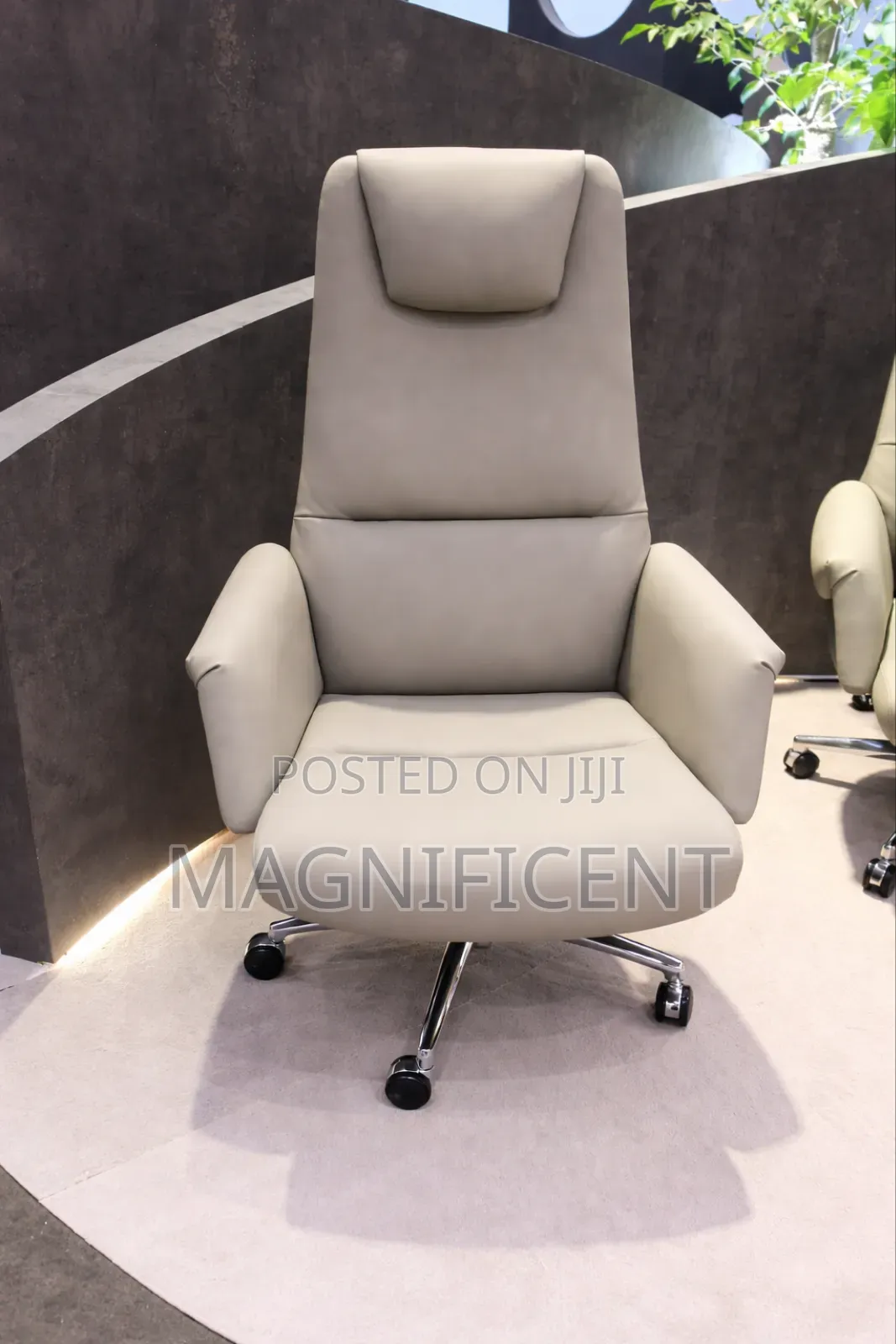 Premium Executive Office Chair – Luxury High-back Ergonomic Seating