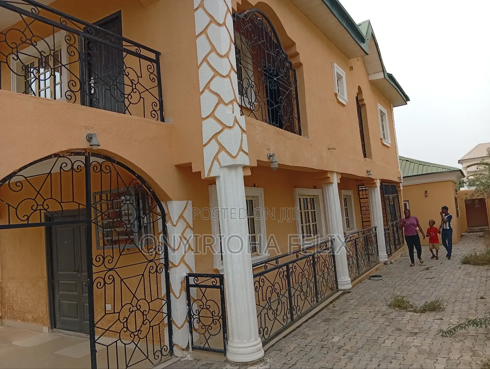 4bdrm Duplex in Gwarinpa 6Th Avenue, Life Camp for rent