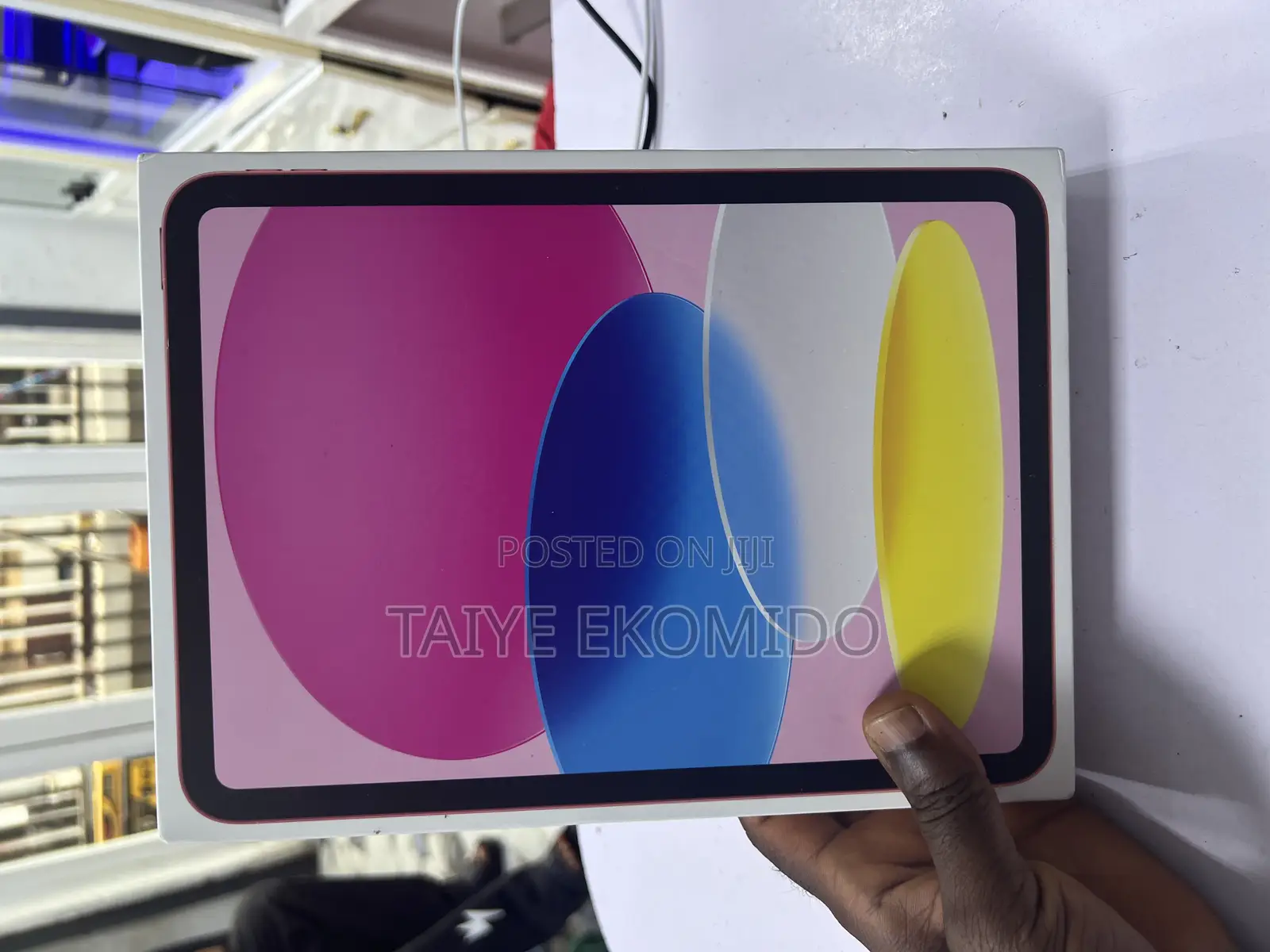 New Apple iPad Wi-Fi 128 GB