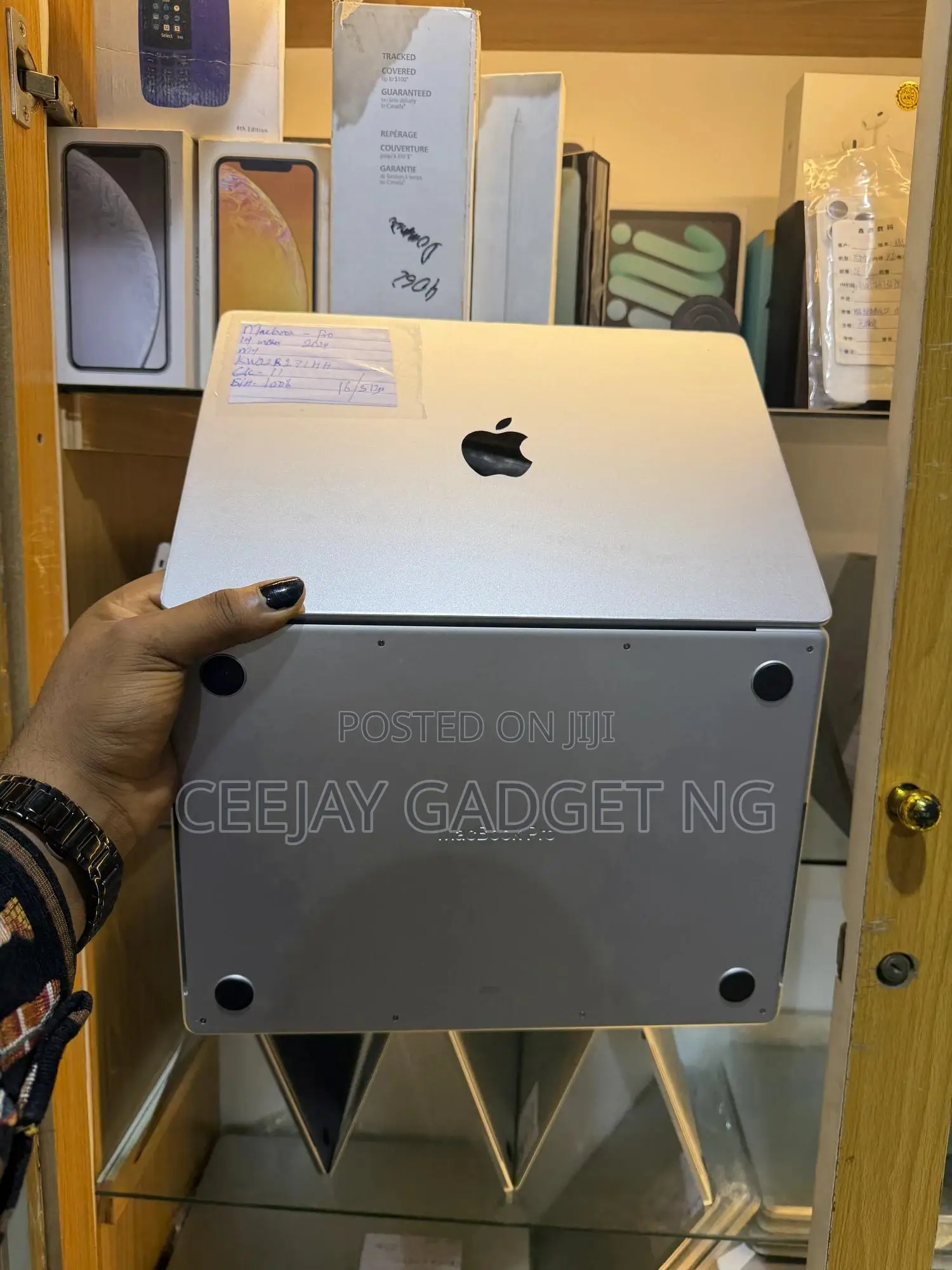 Laptop Apple MacBook Pro 2024 M4 16GB Apple M4 SSD 512GB