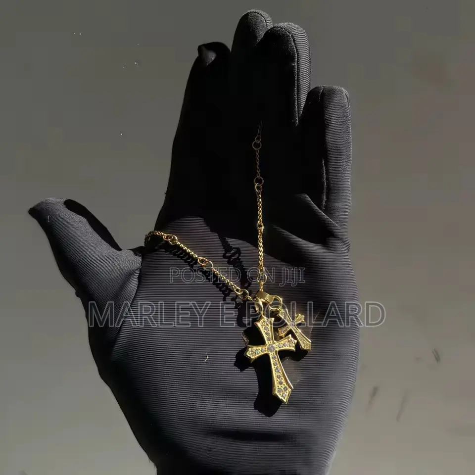 Gold Plated Quality Steel Non Tarnish Necklace Silver Gold Pendant