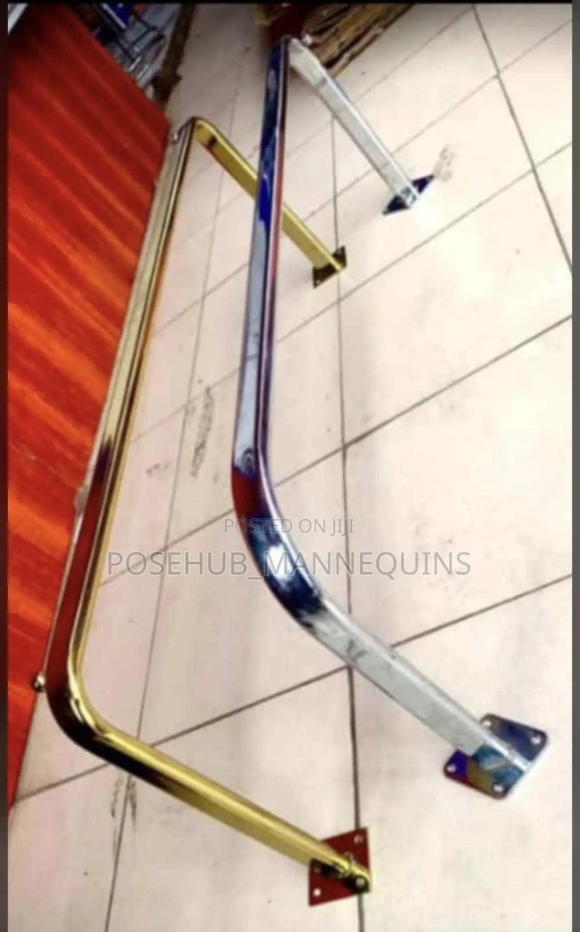 U Wall Hanger Rack