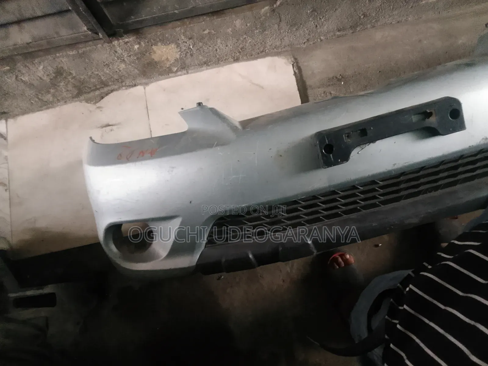Front Bumper for Toyota Matrix 2005